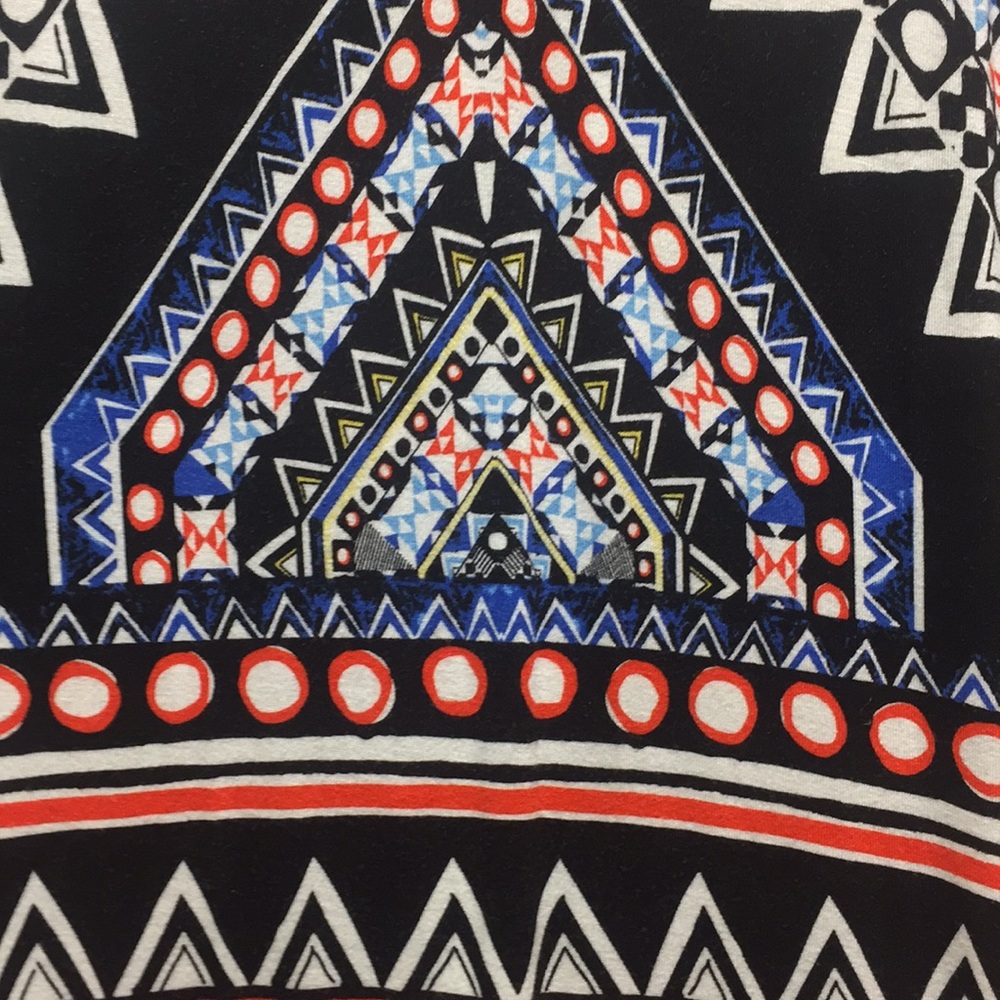 Maxi - Picture 3 of 3